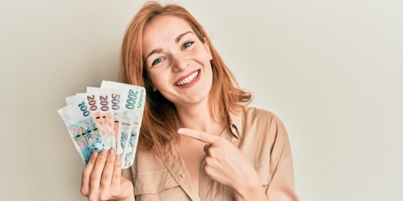 Od 1. července 2022 přestanou platit některé bankovky v hodnotě od 100 do 2 000 Kč. Jak je poznáte? Od 1. července 2022 přestanou platit některé bankovky v hodnotě od 100 do 2 000 Kč. Jak je poznáte?