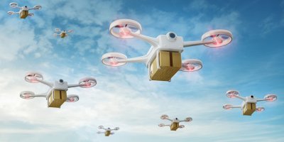 Doručovací dron se zásilkou